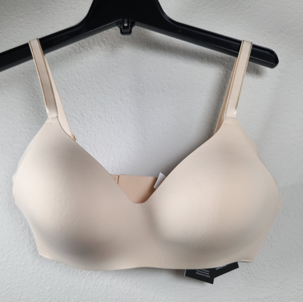 Knix Seamless Comfort Bra Beige Size 7 Wireless Full‎ Coverage Smooth Feel 34/36